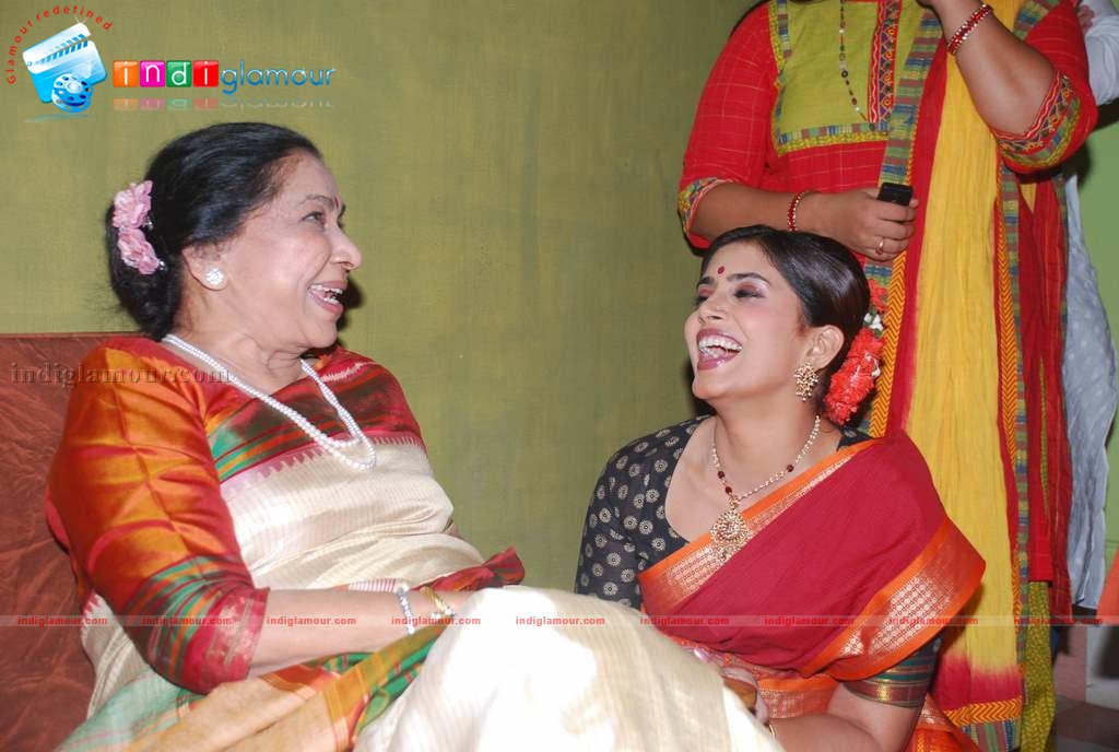 Asha Bhosle and Prateik Babbar at book launch on Smita Patil Event hd photo